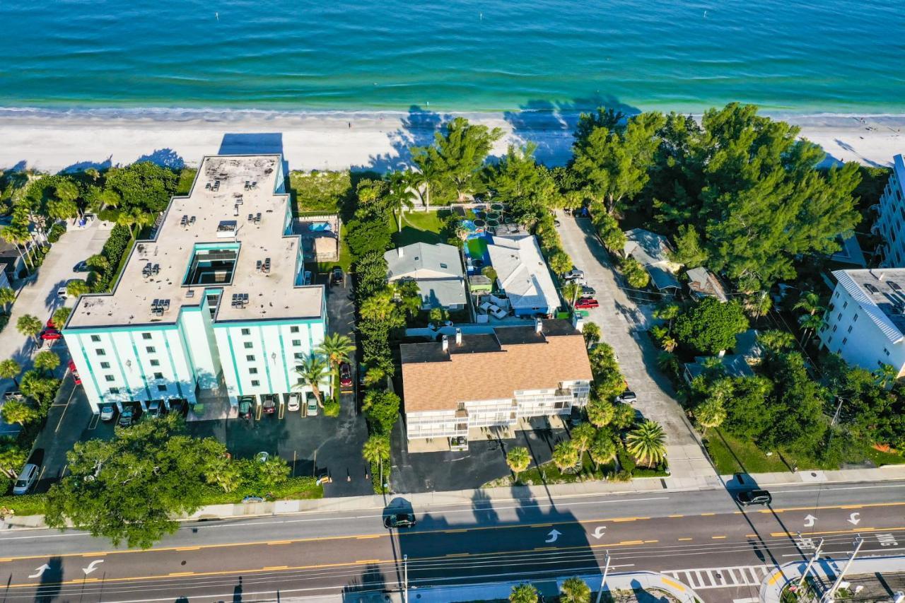 100 Steps To Beautiful Indian Rocks Beach, Oceanside, 2 Bedroom Updated Condo Clearwater Beach Exterior foto